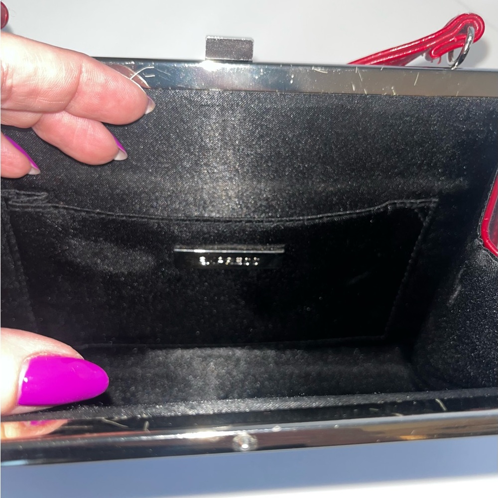 Red Handbag - Picture 5 of 6